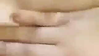 عربي ثري يمارس الجنس مع عاهرة ويب كام مغربية متزوجة في جلسة إباحية خاصة