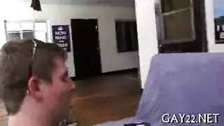 بنات مع بعض عنف غصب