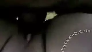 جنس مصري قاسٍ: تتوسل لقضيبه السميك على مهبلها