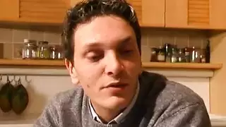 اقتحام منزلي إباحي: نيك أخت الزوجة الساخنة في سريرنا الزوجي
