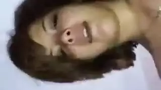 نجمات البورن العذارى: غشاء آيتن الضيق يتمزق في مشهد إباحي