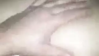 خيال جنسي خشن: اجعليني أنزل بالضرب والشتم