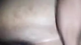 جماع كلابي مع اختراق عميق في فرجها المتقطر