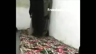 نيك وبكاء الم