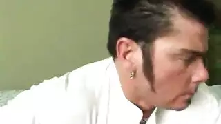 الشمع راهبة