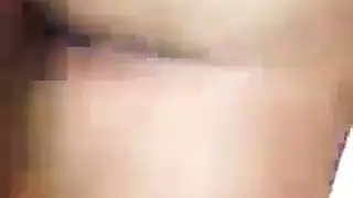 أول تدمير خلفي: جعل ثقبها الطازج يتسع