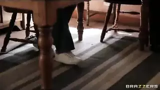 محجبة بيضاء ساخنة