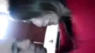 مص ضرع الحيوان في فيلم شهواني