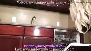 أرامل مثيرة في علاقة جنسية جماعية إكس إكس إكس