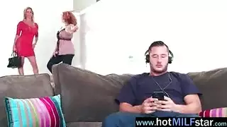 محظور أمريكي: علاقات عائلية إكس إكس إكس