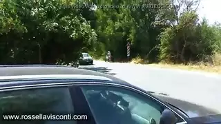 قذف المراهق الضخم في مهبل جائع