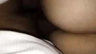 تدخين ثم تفحيش: مشهد سكس سوداني صريح