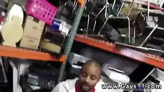 مراهقة قانونية تتدمر في مشهد قوي