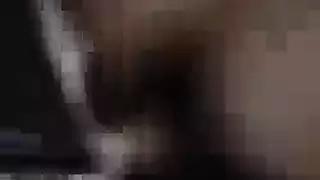 مهبل عارضة عراقية يُضرَب في فيلا فاخرة