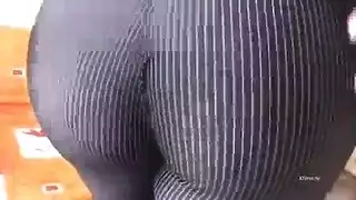 أسمان يستسلم لعلاقة جنسية مثليّة صريحة