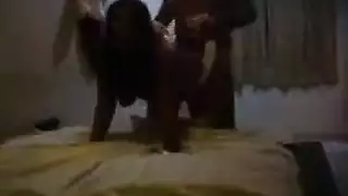 مص قضيب متحرك مع لعق اللسان المكثف