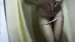 جماع عنيف: أعمدة سميكة تمدد مهبل زلق