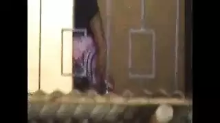مغامرة صريحة لميلف شقراء مع نجم إباحي أسود