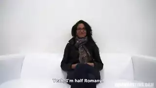 لديه ملابس مثيره