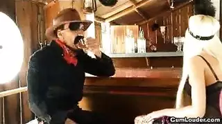 مي كساب
