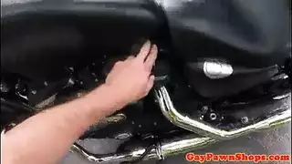 جسم وسط لحس كس