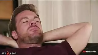 أشقاء عرب محرمون في جماع صريح وشغوف