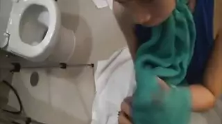 فتيات عربيات وإندونيسيات مثيرات في جنس صريح