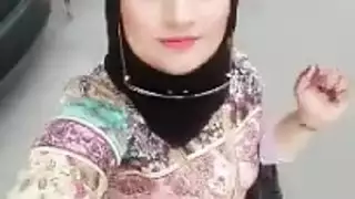 بورن كاميرا: فتاة مثارة تطحن على عشيقها لتخفيف كس مهترئ