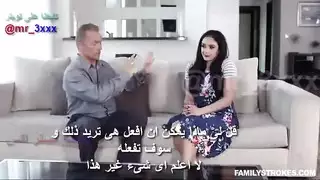 امرأه تنتاك من طيزها لاول مره وتصرخ