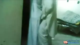 لا وقت لخلع الملابس: مراهقة مصرية تحصل على نكاح سريع وقوي