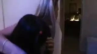 لا يستطيع إدخاله بالكامل الا راس زبه التخين
