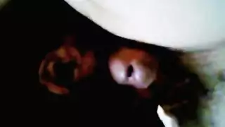 حركة عنيفة: كس مبلل يتمدد بعد جلسة فردية ساخنة