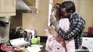سكسي السيطره عله زوجت الاب