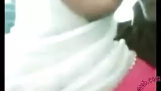 فتاة محجبة تنتاك وتمص