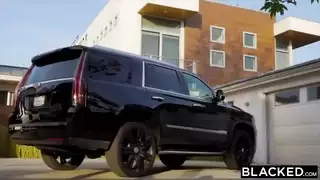 assx بيضاء كبيرة مع كشك نياك