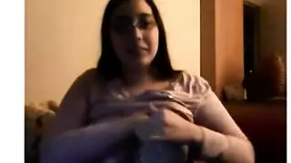 إباحية ويب كام: فتاة أجنبية ذات أثداء ضخمة