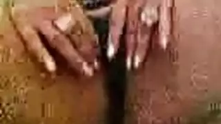 جلسة استمناء ساخنة لفتاة سعودية