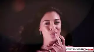 ممارسة الجنس في الحلق حتى أفرغ حمولتي