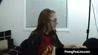 فيلم خليجي ينيكها من طيزها وتتوجع وتسمع صوتها الإباحية الفيديو