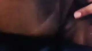 جاهزة للخدمة: مص قضيب صلب وأخذ حمولات ساخنة