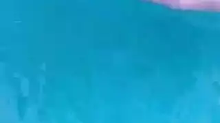 عاهرة المكتب تاتيا تحب السائل المنوي على ثدييها