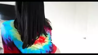 فرجها هو فتحة متعة لا تنتهي