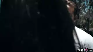 لا شيء يشعلها مثل قضيب مليء بالأوردة يضرب نقطة جي سبوت