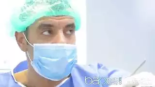 هوس فموي: ممرضة وطبيب أسنان بورنو عنيف