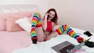 مهبل أشقرات ضيقة تختنق من القضيب الكبير