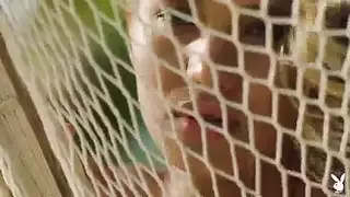 عاهرة شقراء خبيثة في جنس جماعي قاسي