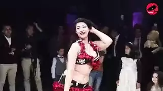 اخت تتحدى اخوها