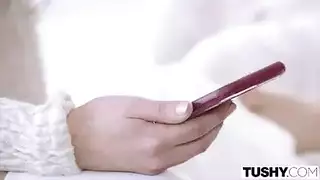 تبادل شقيقات: من عذراء إلى عاهرات بالإيلاج المزدوج مع حمار
