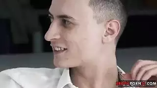 خيال جنسي شرجي مع عاهرة جميلة