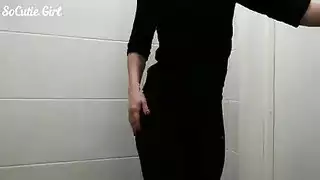 لا جنس؟ إنها تغضب وتطلب النيك